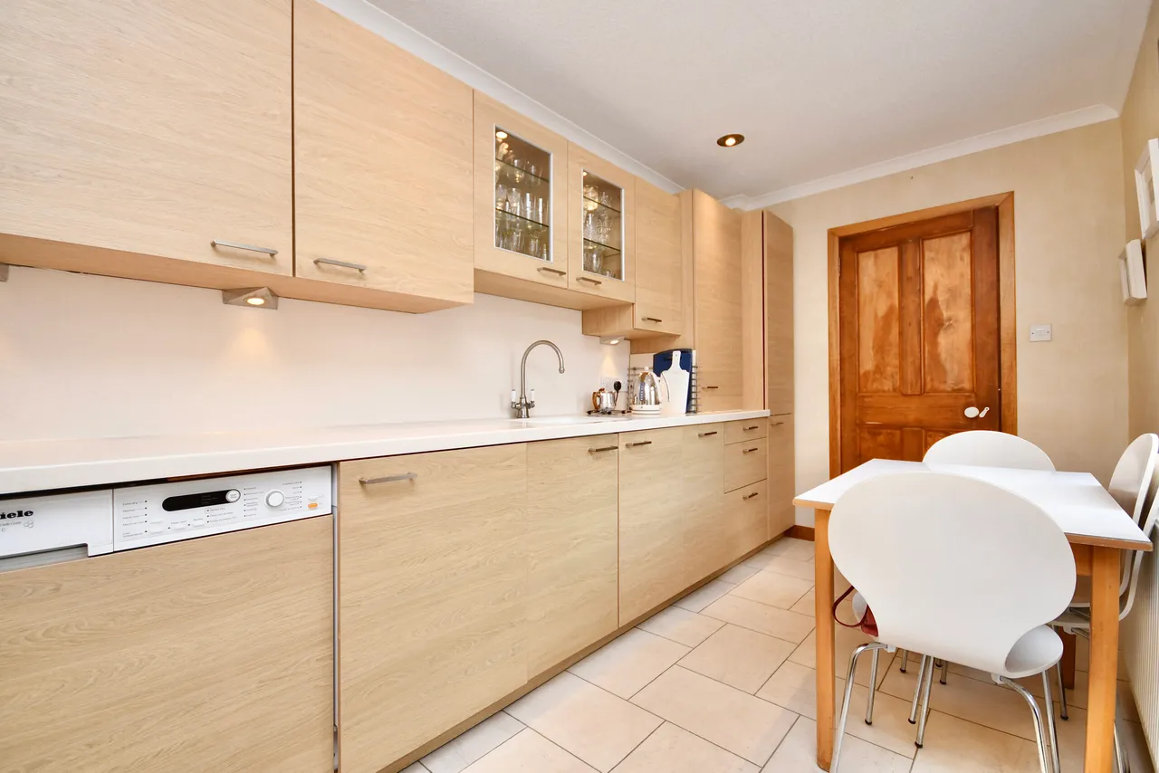 2 Hilary Crescent, Ayr, KA7 2JU, photo 6