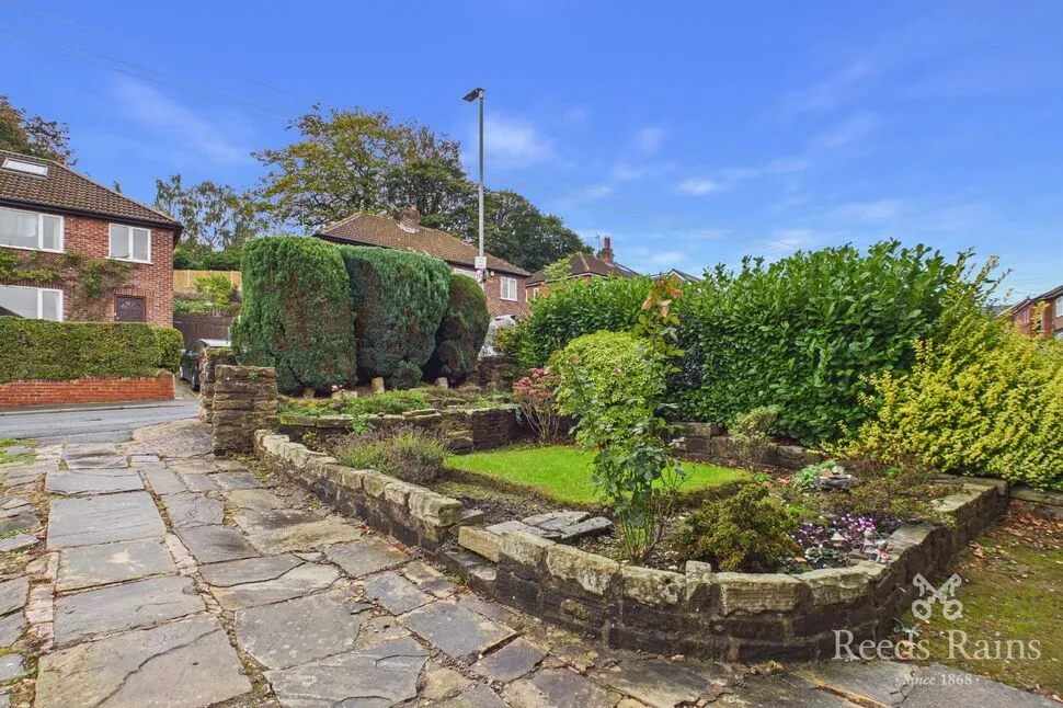 Armley Grange Mount, Leeds, LS12, photo 16