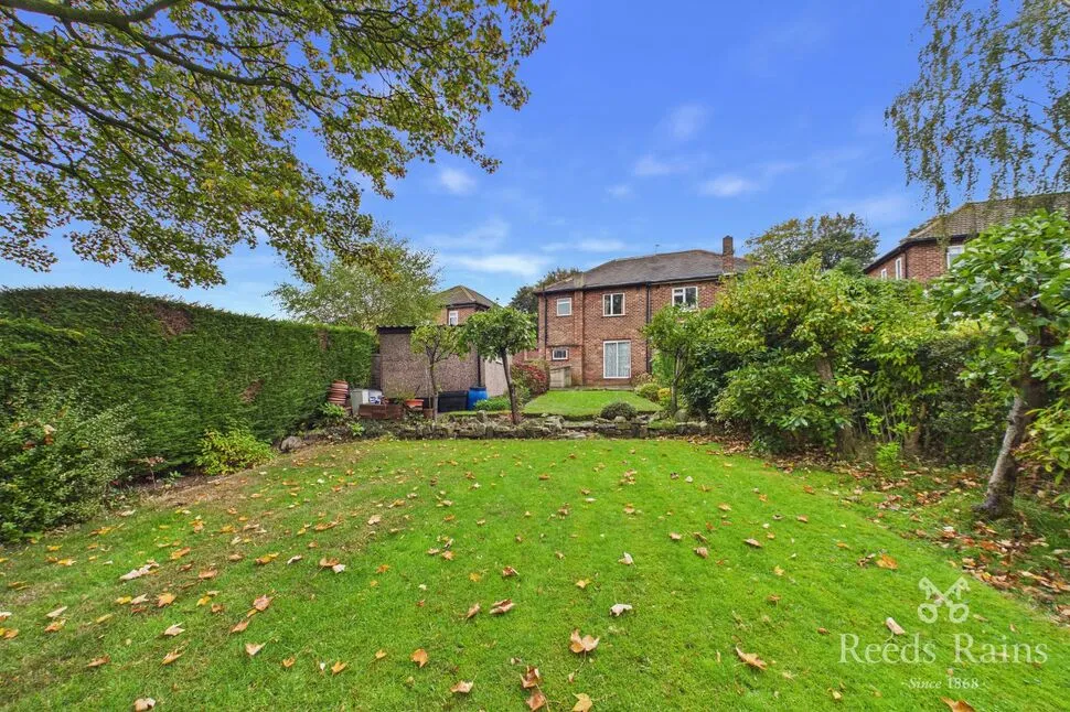 Armley Grange Mount, Leeds, LS12, photo 15