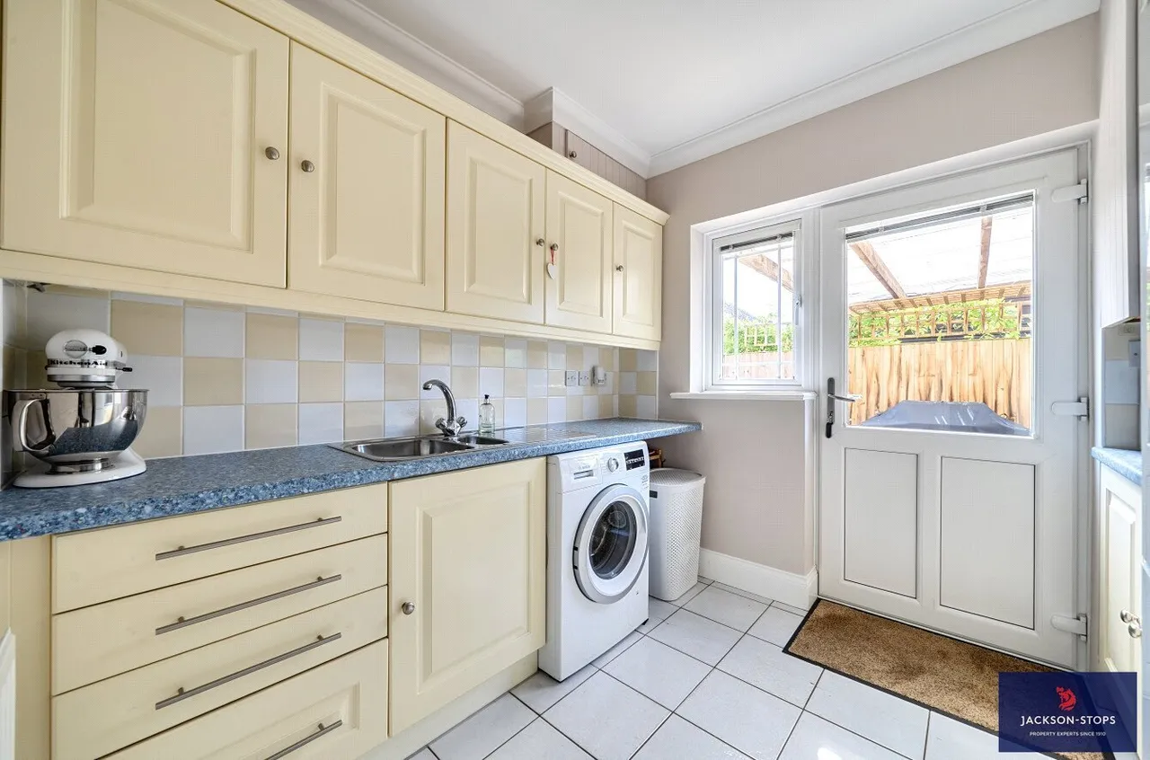 Anchor Drive, Northampton, NN2, photo 15
