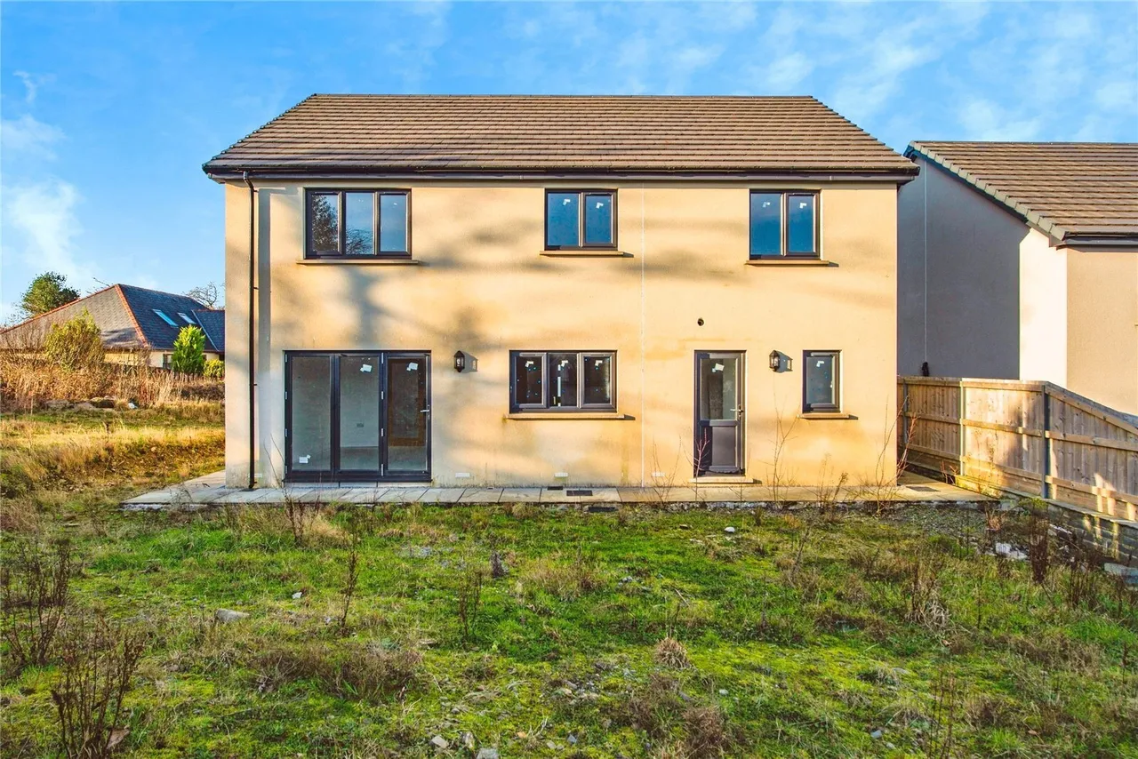 Barn Hill Lane, New Inn, SA39, photo 16
