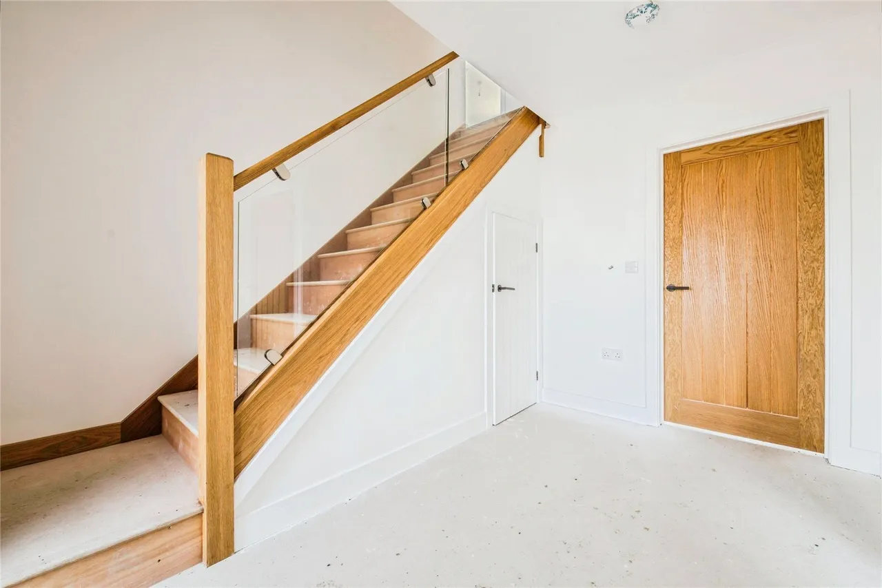Barn Hill Lane, New Inn, SA39, photo 2