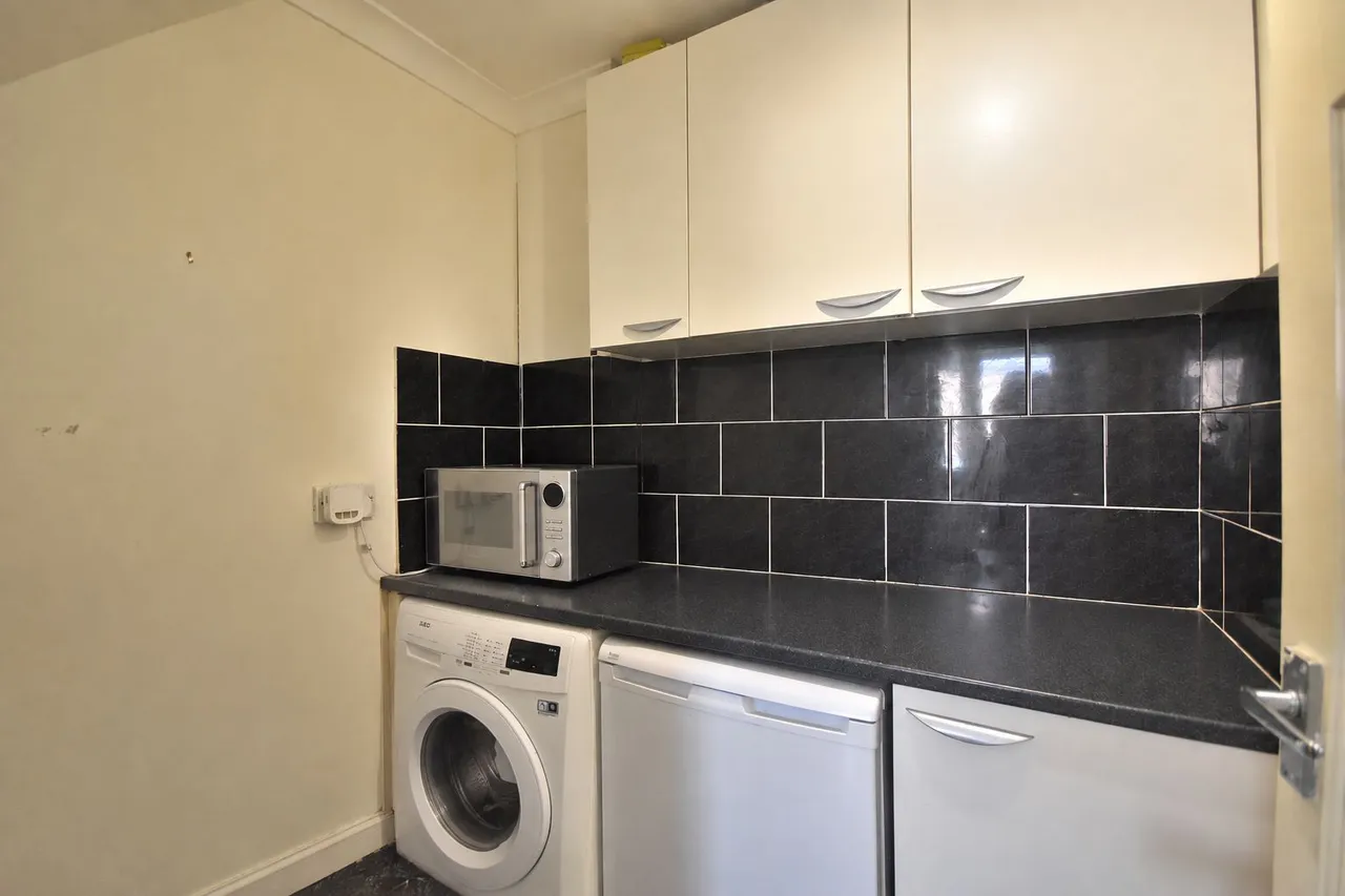 Franciscan Close, Rushden, NN10, photo 10