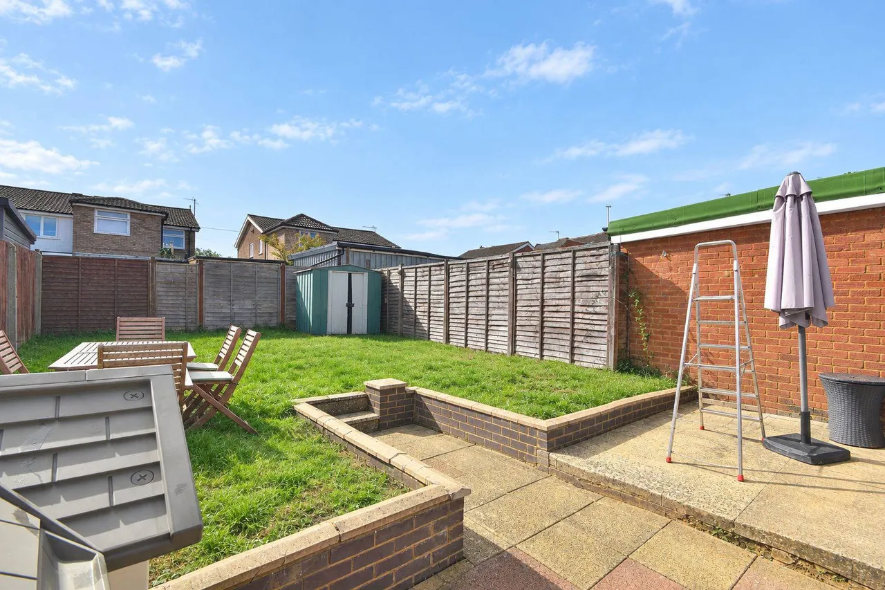 Franciscan Close, Rushden, NN10, photo 13