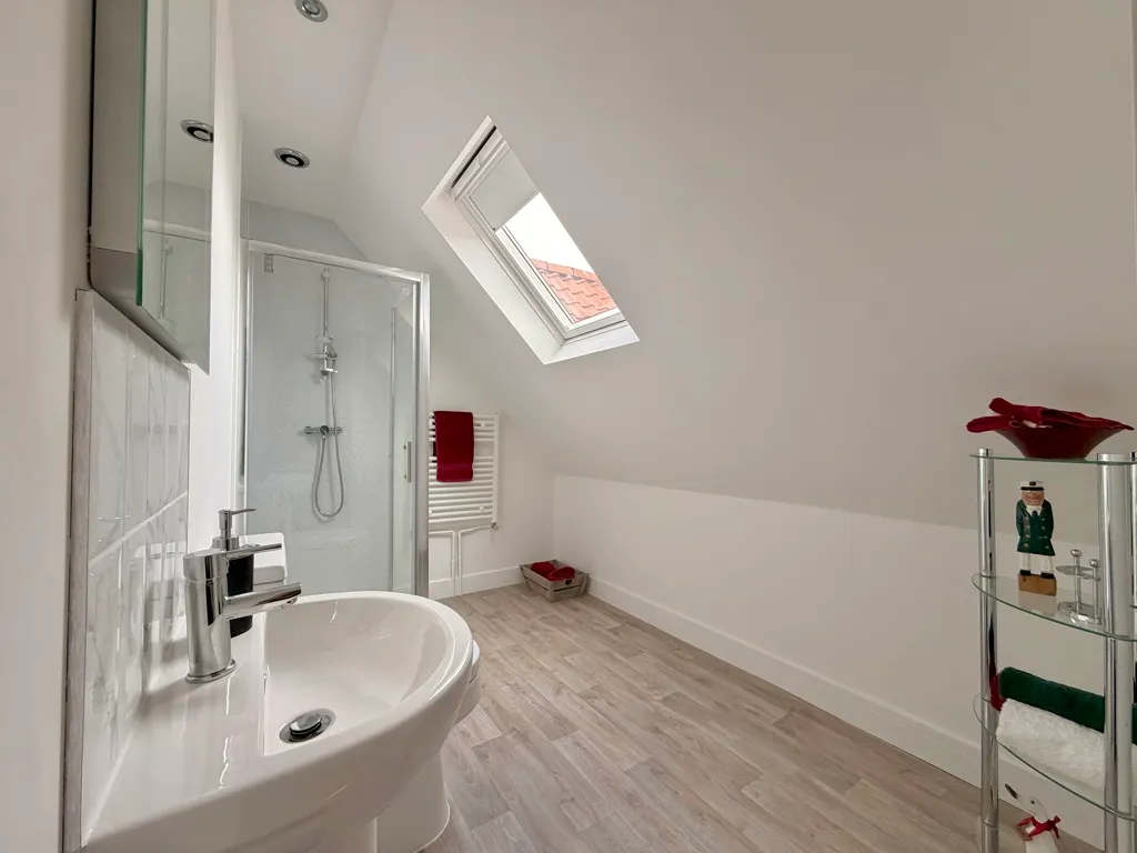 Newlyn, East Runton, photo 26