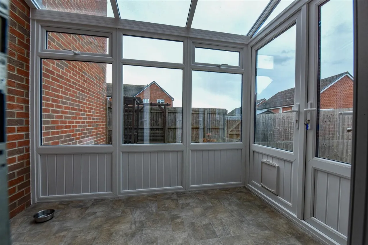 Gloucester Road, Newtown, GL13, photo 4