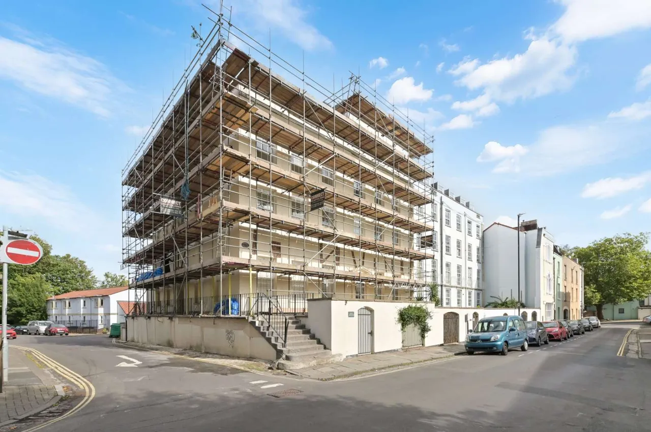 Clifton Road, Bristol, Somerset, BS8 1AE, photo 5