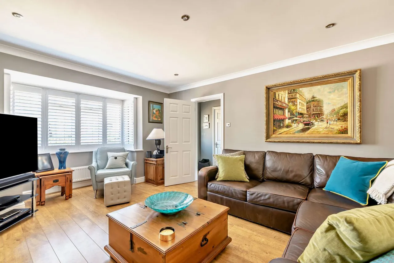 Saturn Croft, Winkfield Row, Bracknell, Berkshire, RG42 6PA, photo 4