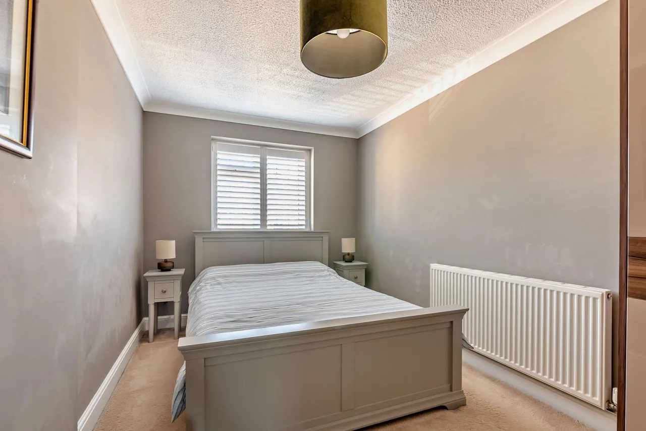 Saturn Croft, Winkfield Row, Bracknell, Berkshire, RG42 6PA, photo 10