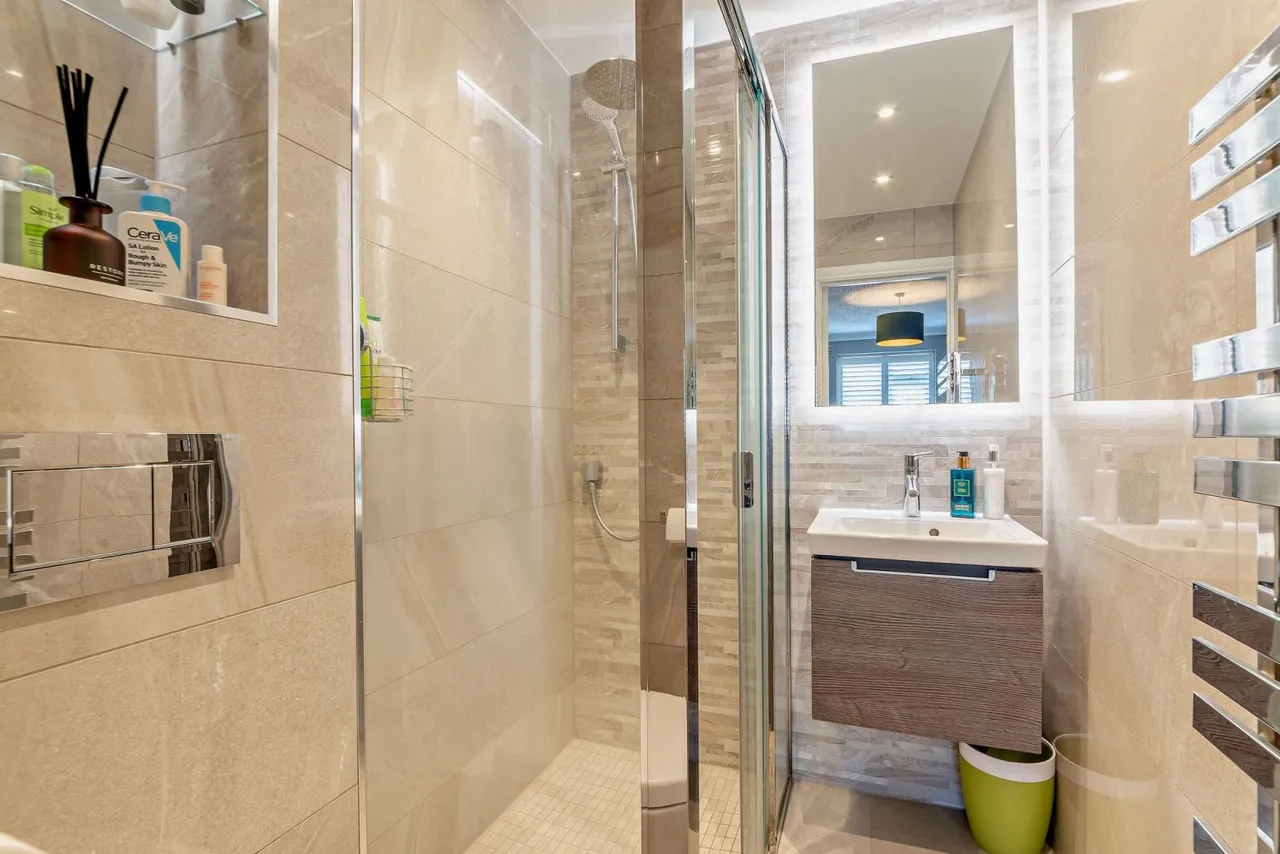 Saturn Croft, Winkfield Row, Bracknell, Berkshire, RG42 6PA, photo 12
