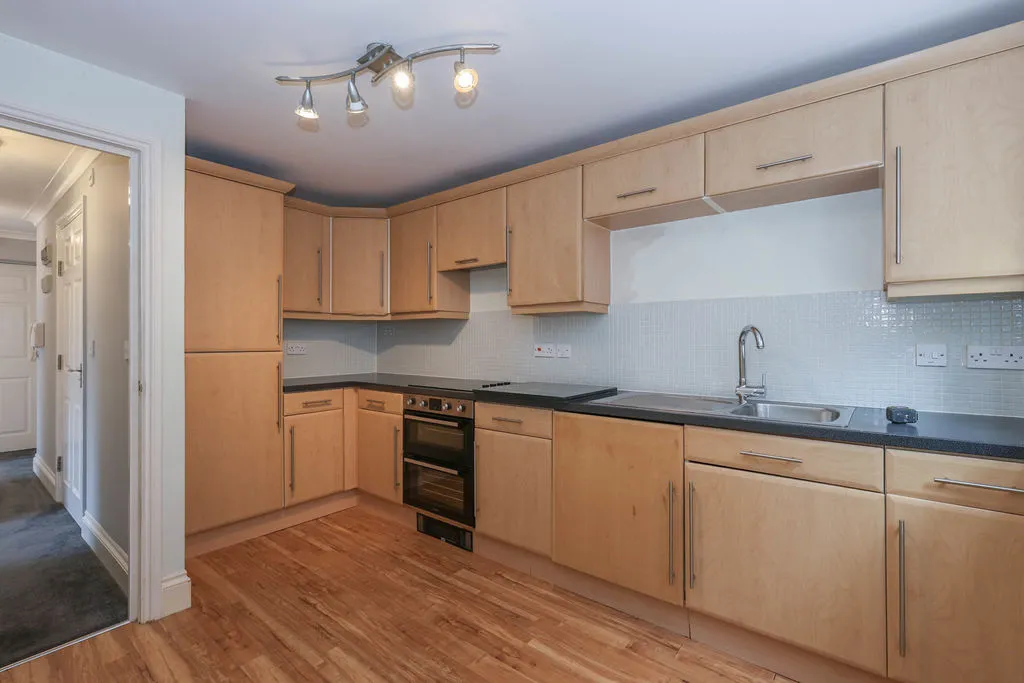 Broad Lane, Rochdale OL16 4AH, photo 4