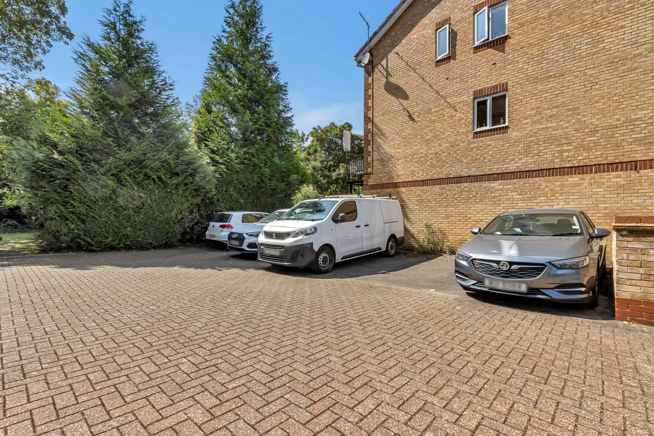 Kingfisher Drive, Hemel Hempstead, HP3 9DD, photo 12