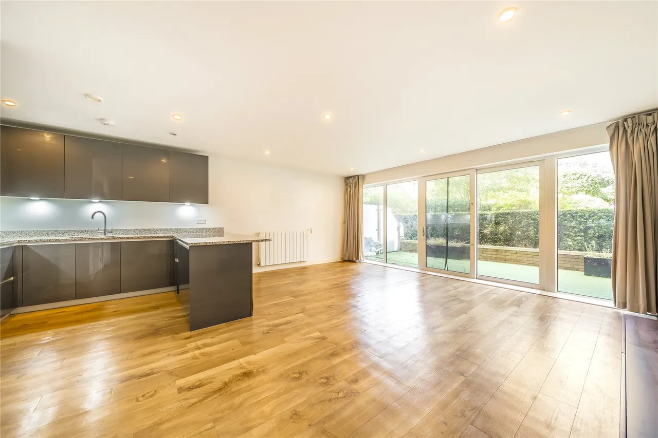 Meadowside, Kidbrooke Village, SE9, photo 2