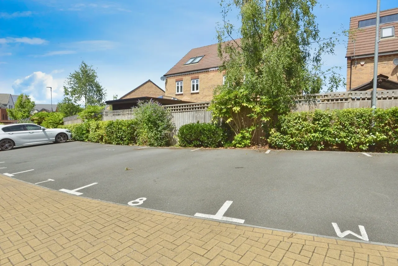 Vespasian Road, MK11, photo 8