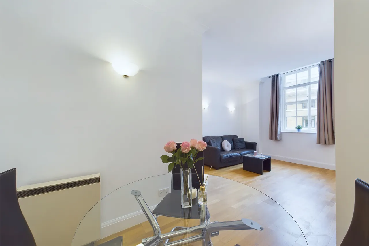 Belvedere Road, London, SE1, photo 2