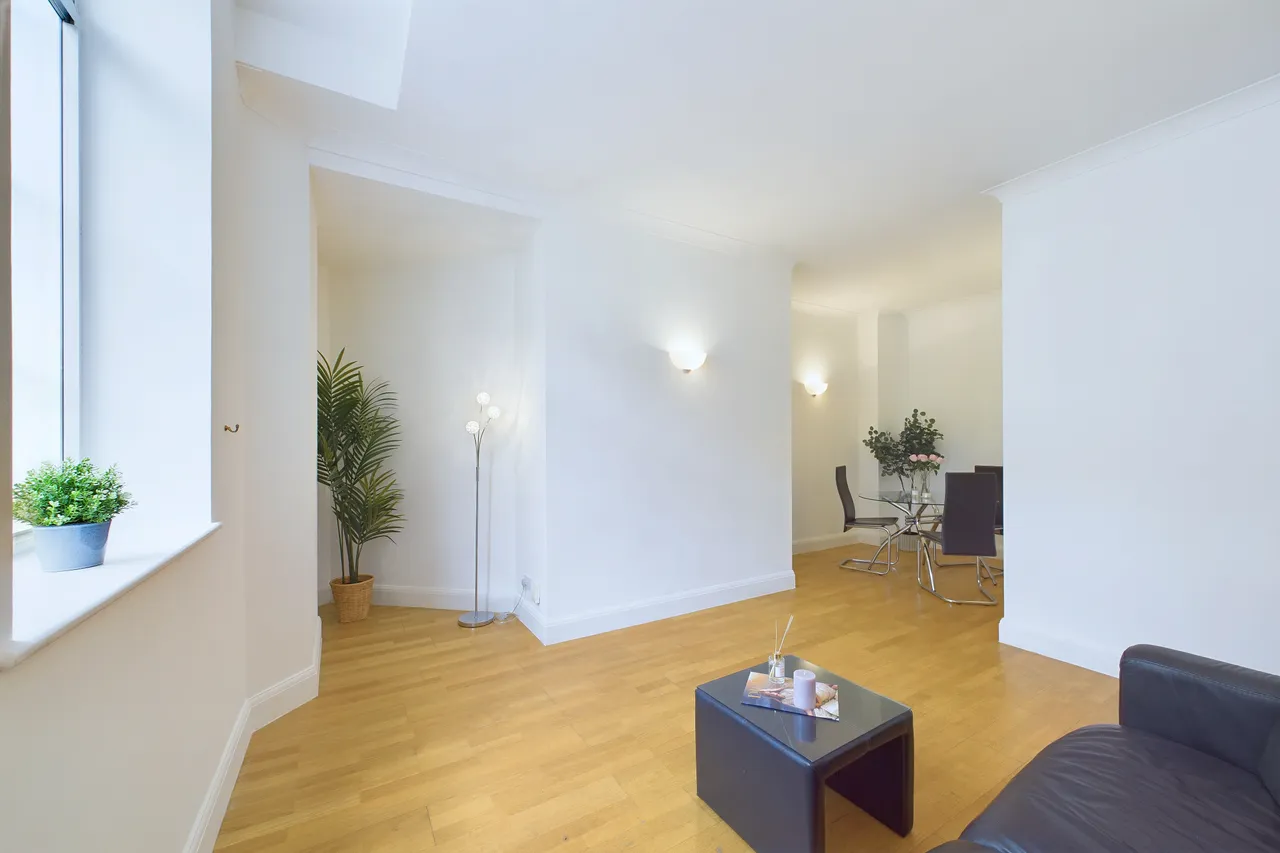 Belvedere Road, London, SE1, photo 15