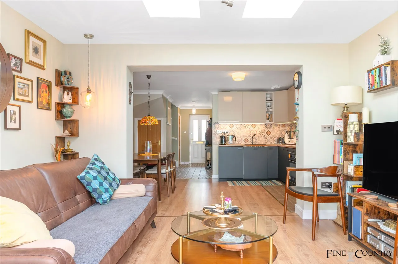 Mapeshill Place, London, photo 7