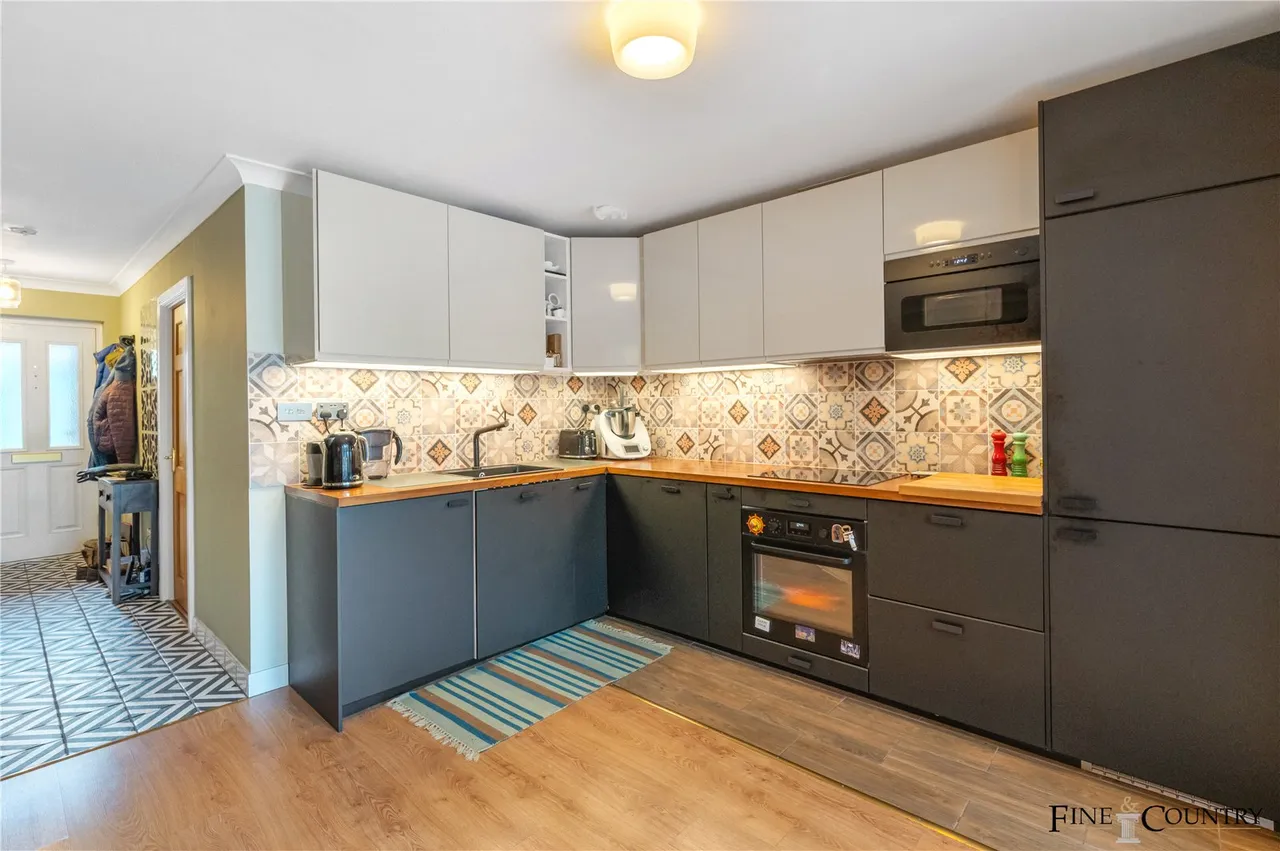 Mapeshill Place, London, photo 5