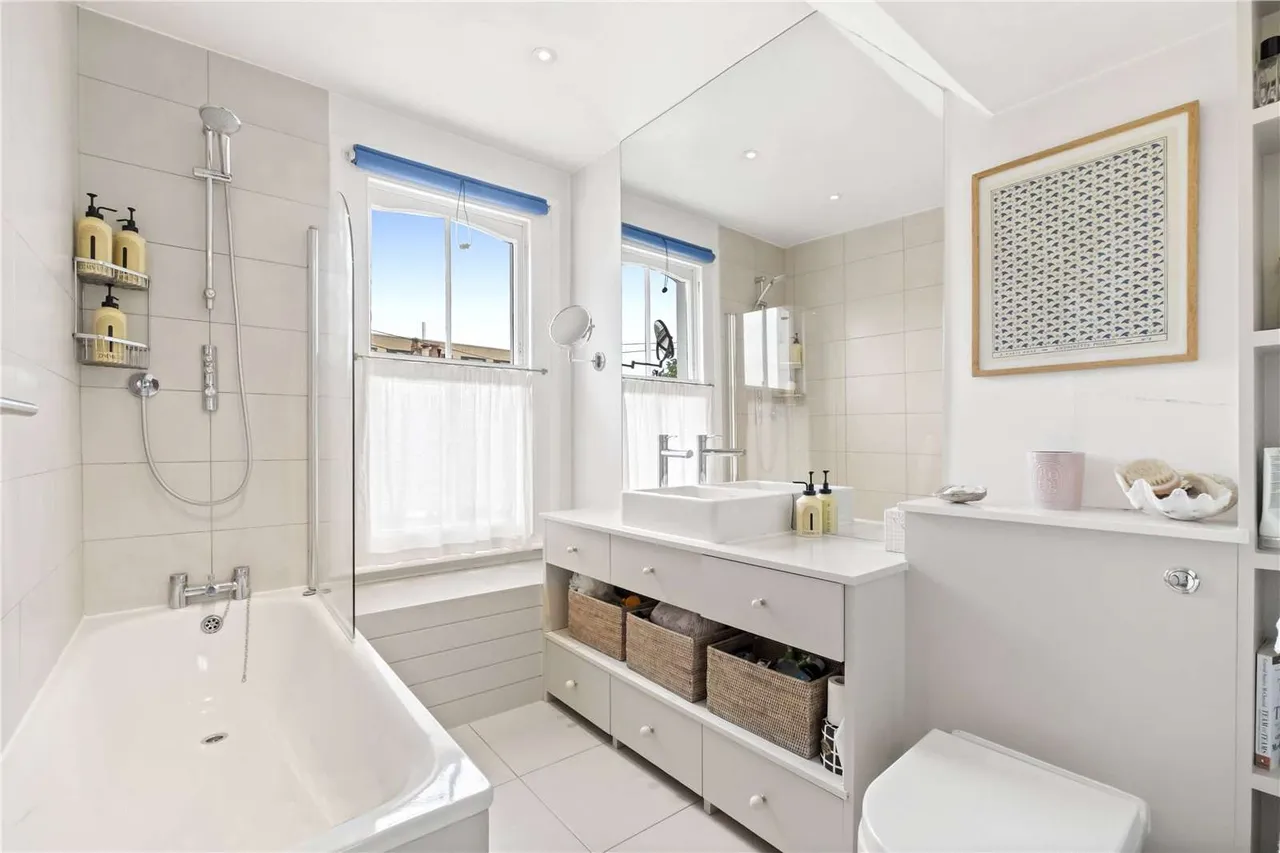 Lillian Road, Barnes, London, SW13 9JG, photo 12