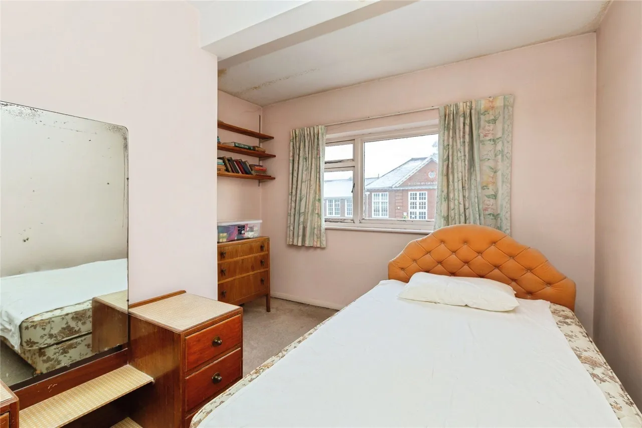 Walton Road, Aylesbury, Buckinghamshire, HP21, photo 9