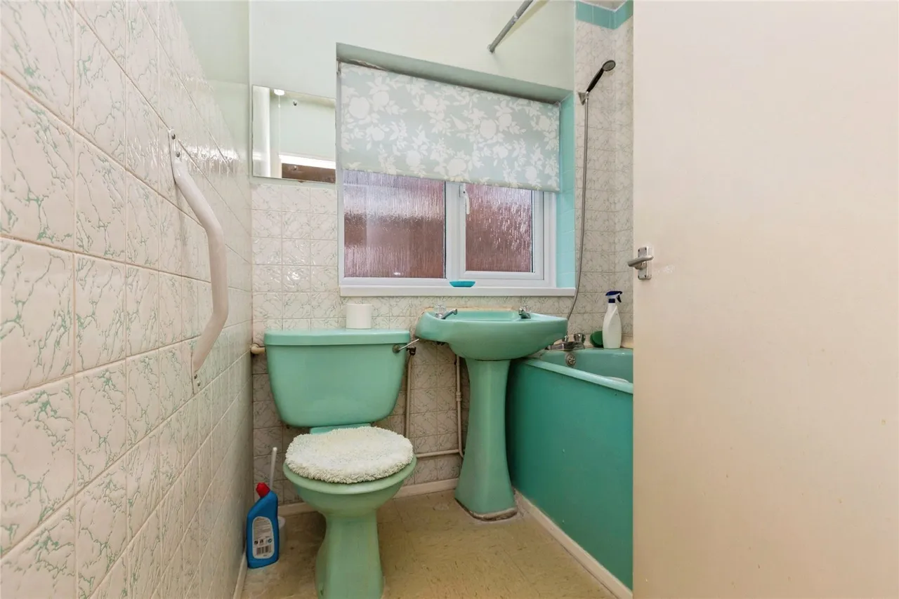 Walton Road, Aylesbury, Buckinghamshire, HP21, photo 14