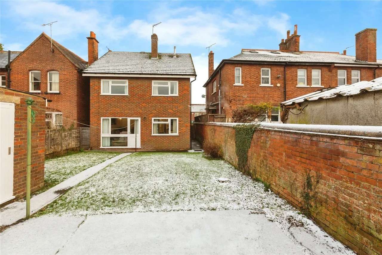 Walton Road, Aylesbury, Buckinghamshire, HP21, photo 13
