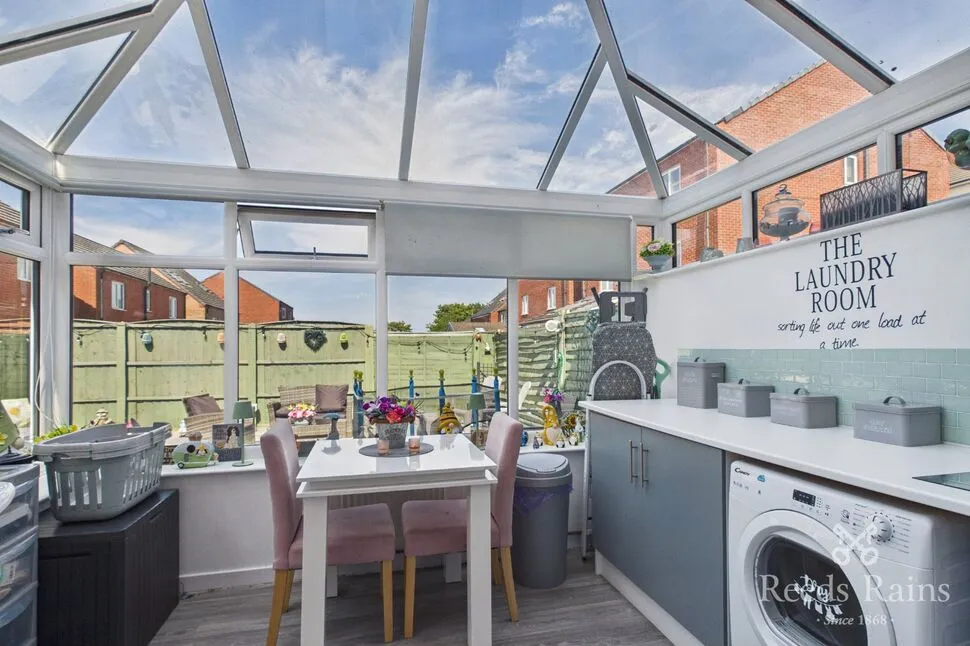 Newlove Avenue, St. Helens, Merseyside, WA10, photo 5