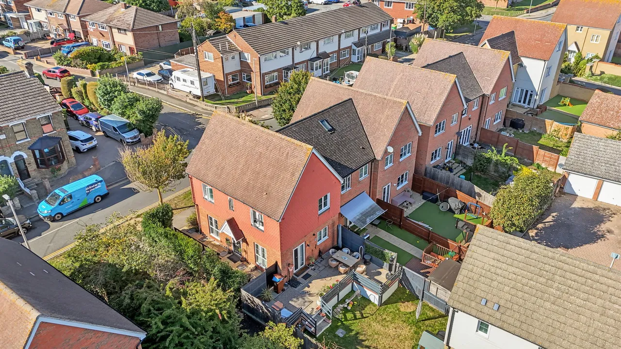 Bells Lane, Hoo, ME3, photo 26