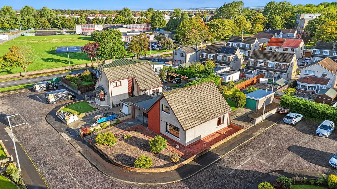 Cheviot Place, Grangemouth, FK3, photo 33