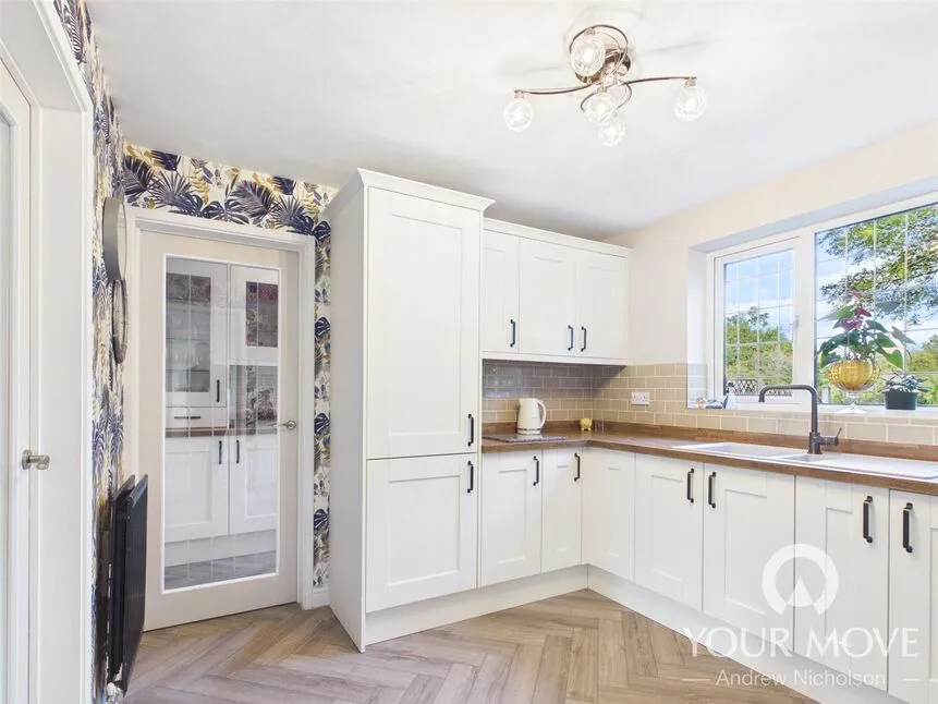 Ullswater Avenue, Crewe, CW2, photo 19