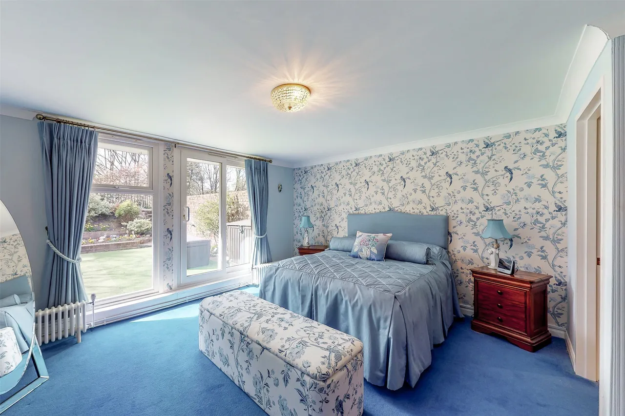 Bancroft Court, Reigate, RH2, photo 9
