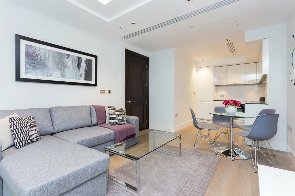 1 bed house to rent — Kensington High Street, Trinity House, W14
