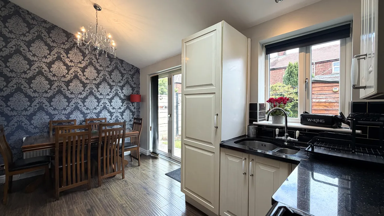 Kirkham Avenue, Gorton, M18, photo 17