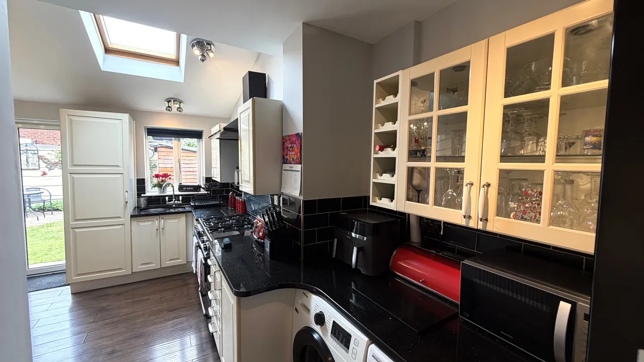 Kirkham Avenue, Gorton, M18, photo 15