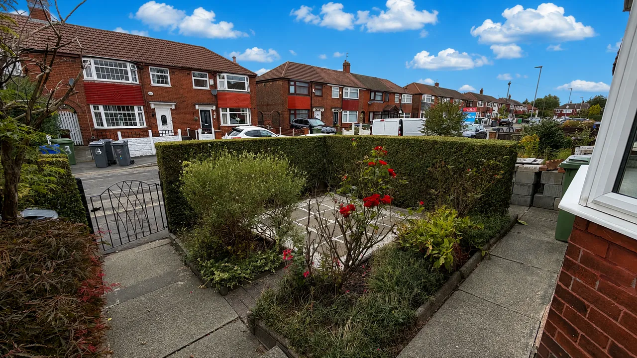 Kirkham Avenue, Gorton, M18, photo 6
