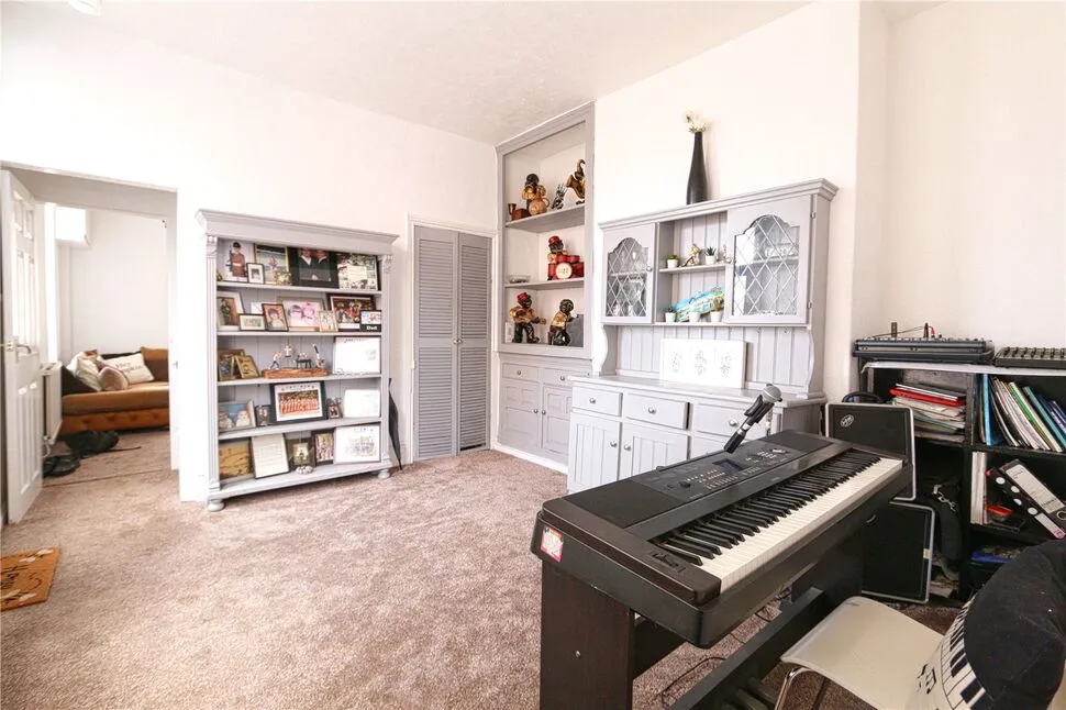 Hyde Road, Denton, Greater Manchester, M34, photo 4