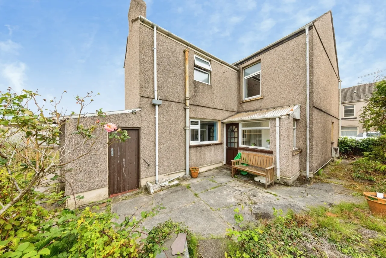 Llandafen Road, Llanelli, SA14, photo 5