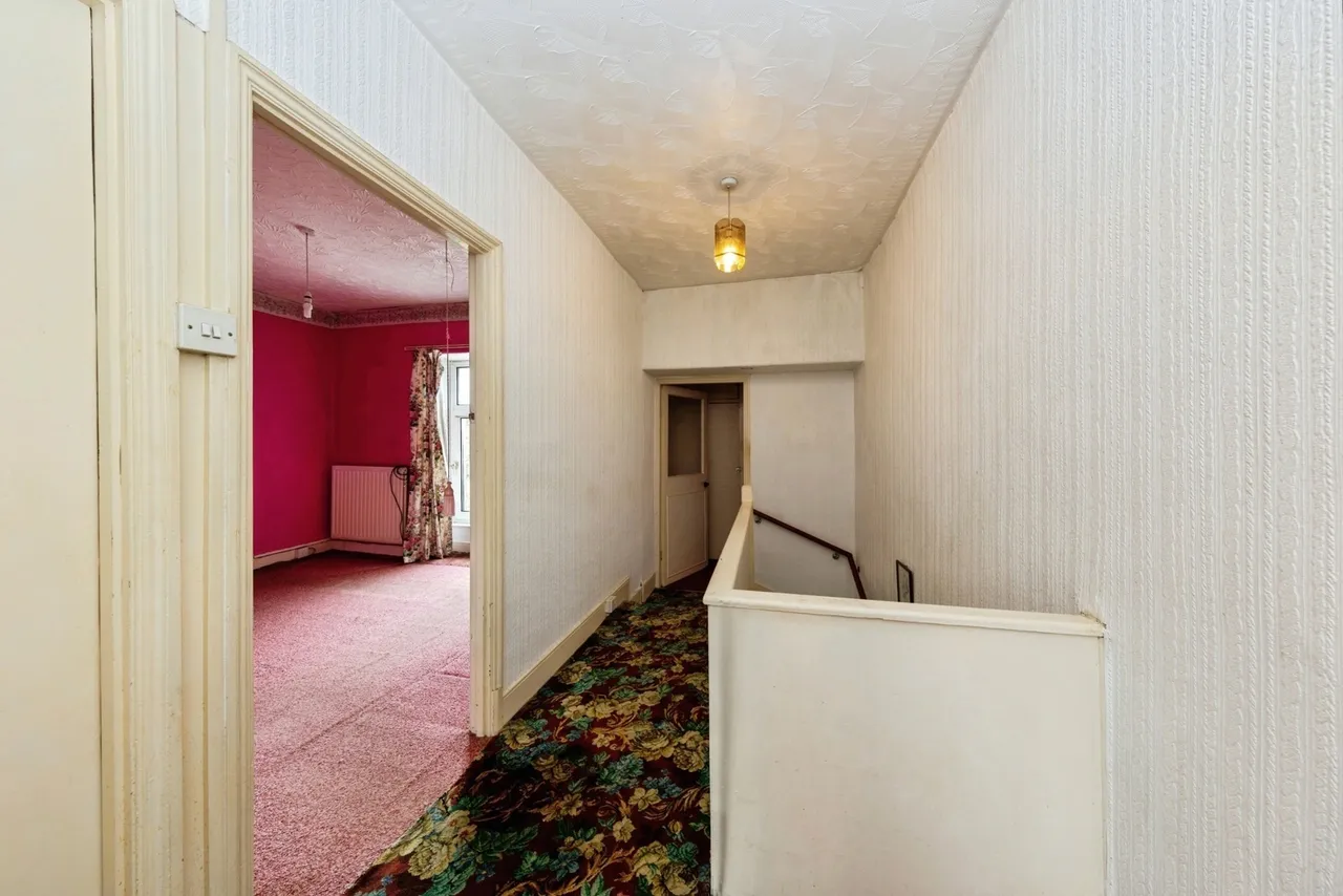 Llandafen Road, Llanelli, SA14, photo 12