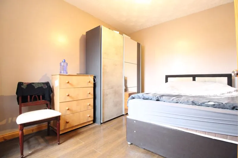 Chatsworth Road, Luton LU4 8AS, photo 8