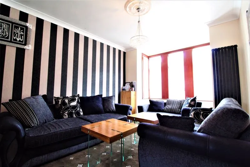 Chatsworth Road, Luton LU4 8AS, photo 4