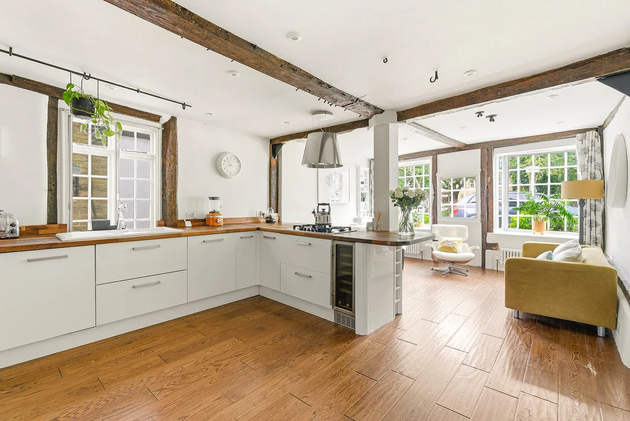 4 bed house for sale, The Green, London, UB7