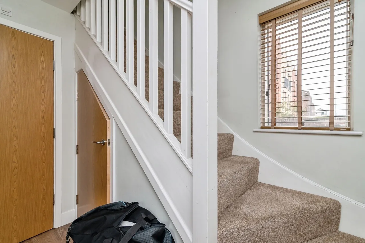 Trent Lane, Nottingham, NG2, photo 9