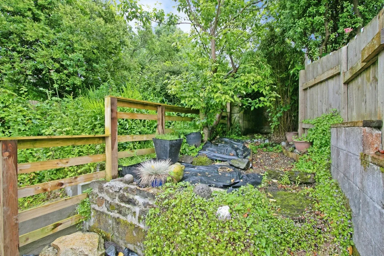 West End, Redruth, TR15, photo 6