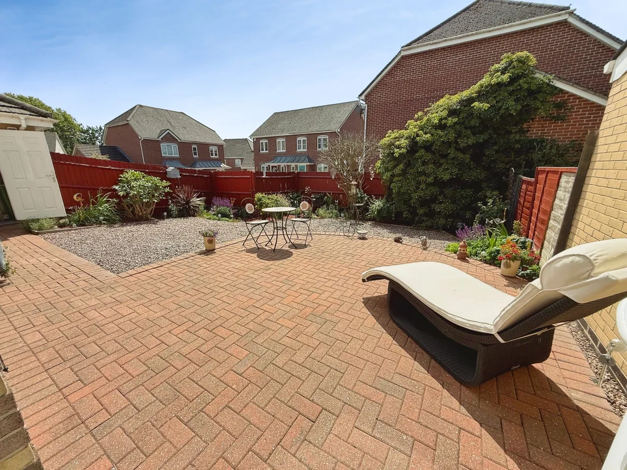 Wiltshire Crescent, Basingstoke, Basingstoke, RG22 5FD, photo 16
