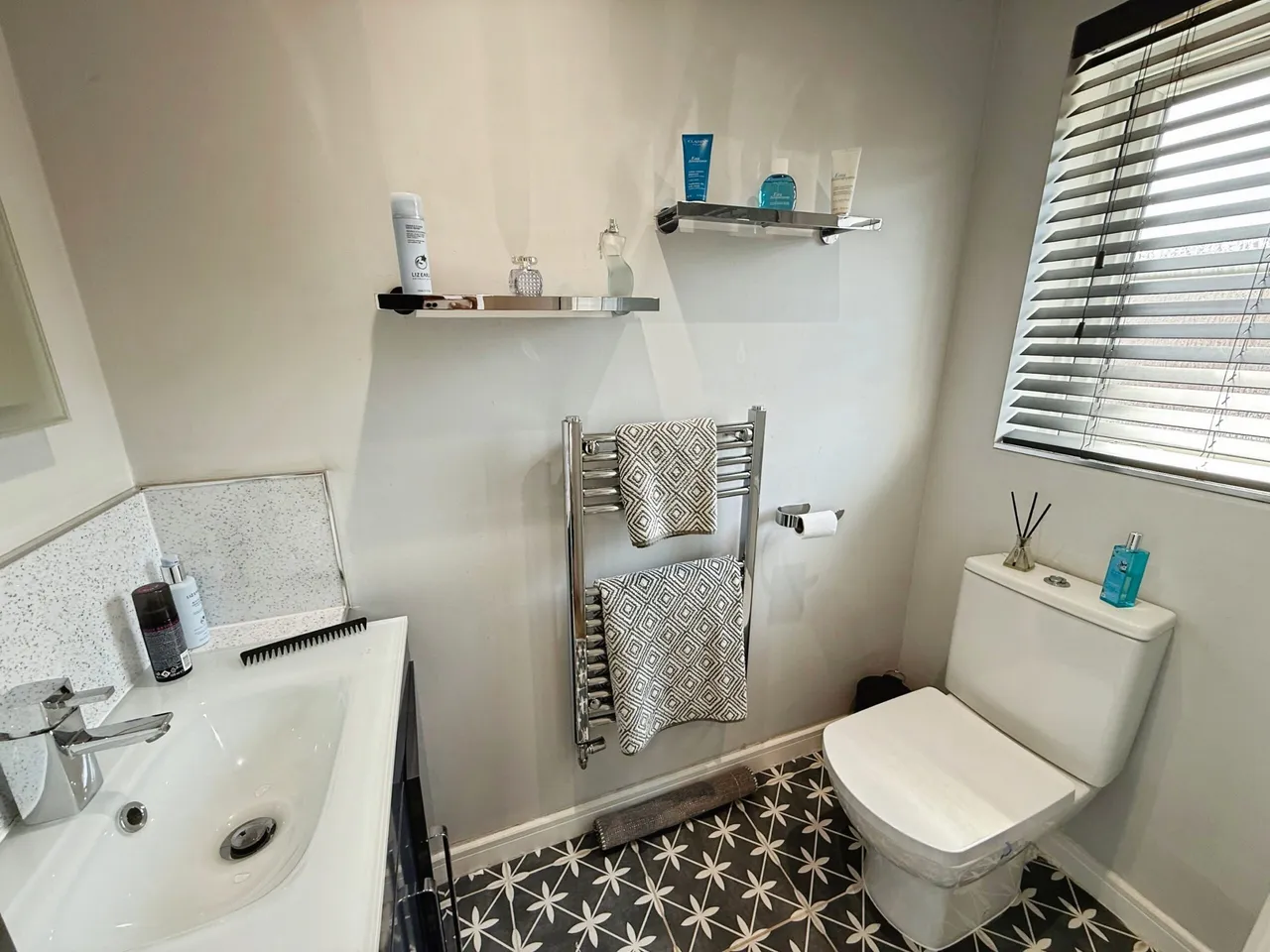 Wiltshire Crescent, Basingstoke, Basingstoke, RG22 5FD, photo 10