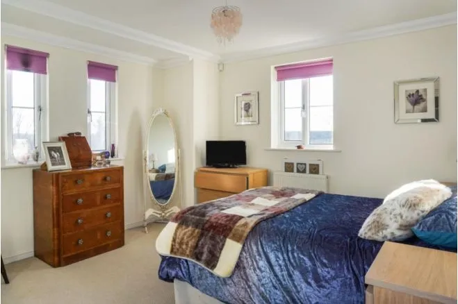 Spratling Lane, Manston, CT12, photo 6