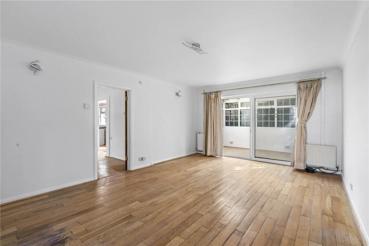 Willow Way, Twickenham, TW2, photo 3