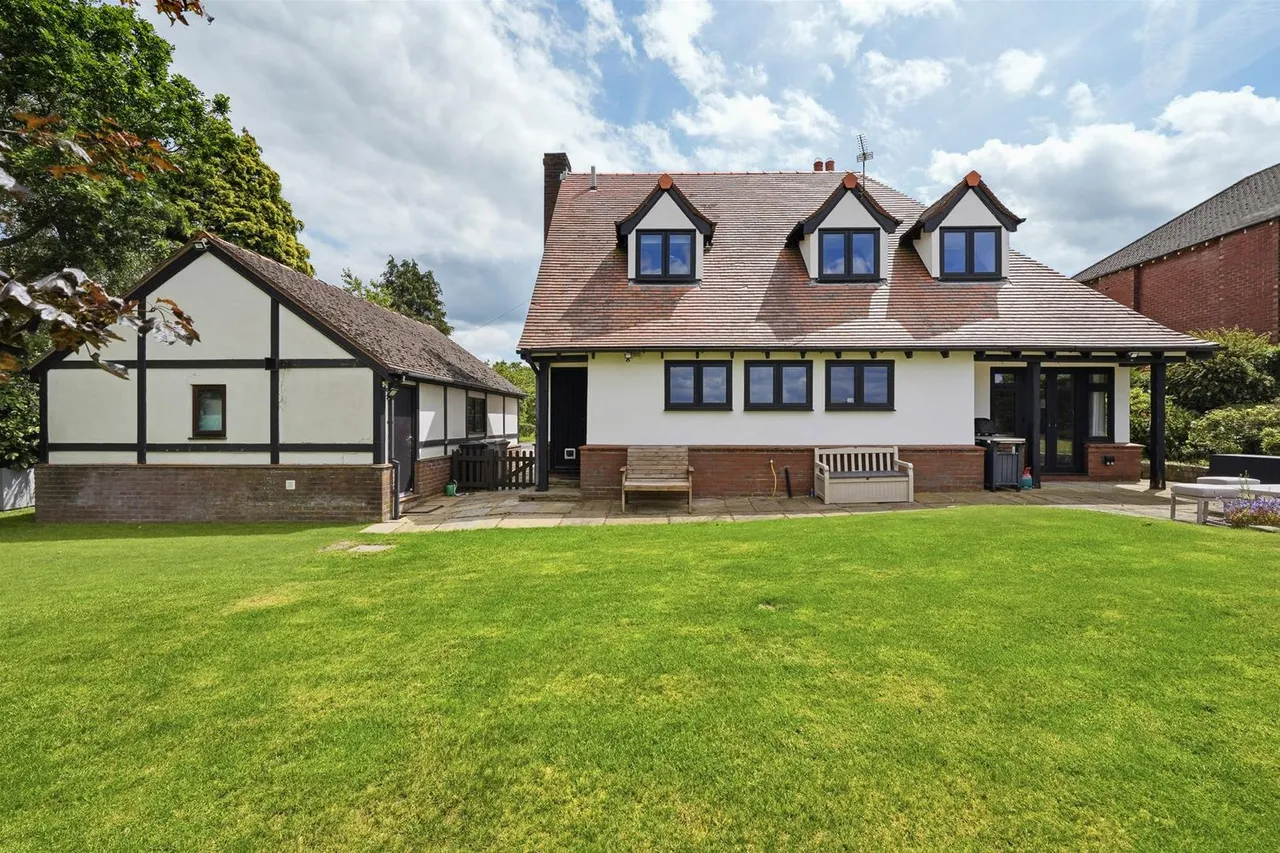 Bullocks Lane, Sutton, photo 26