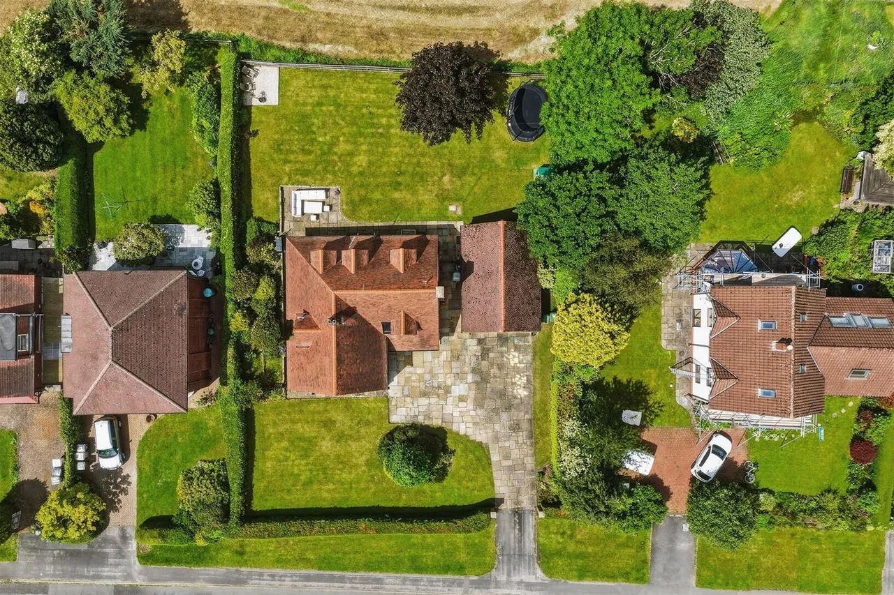 Bullocks Lane, Sutton, photo 27