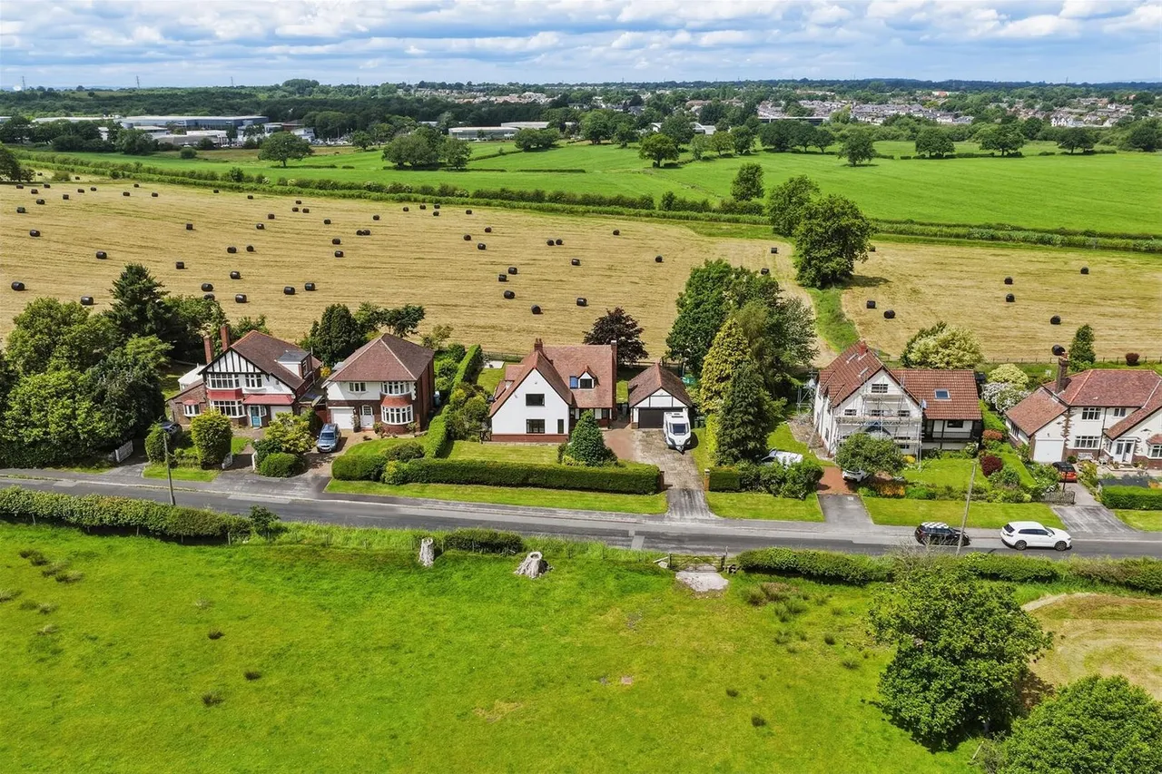 Bullocks Lane, Sutton, photo 28